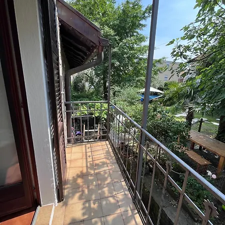 Schönes Rustico In Bester Lage - 2 Min An Den *