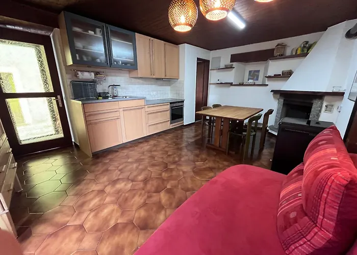 Schoenes Rustico In Bester Lage - 2 Min An Den * Brissago